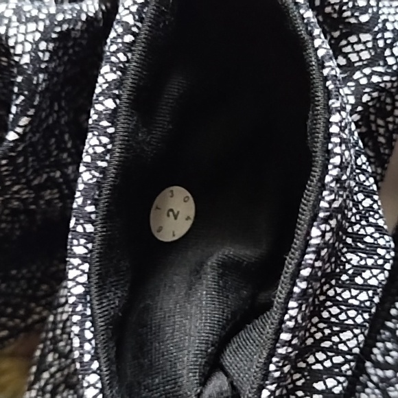 Lululemon High Times Pant Luon Suited Jacquard Black White 2 - Picture 6 of 6